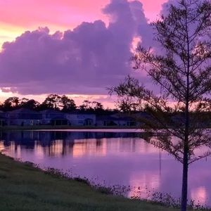 Meet your Posher, Iris